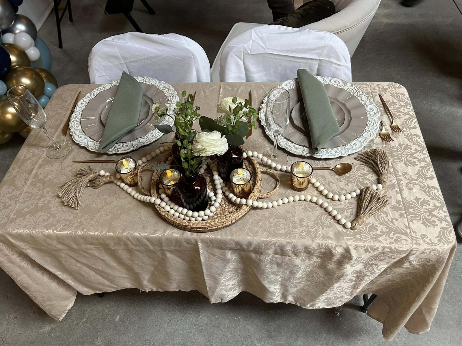 https://www.capriveraflorals.com/