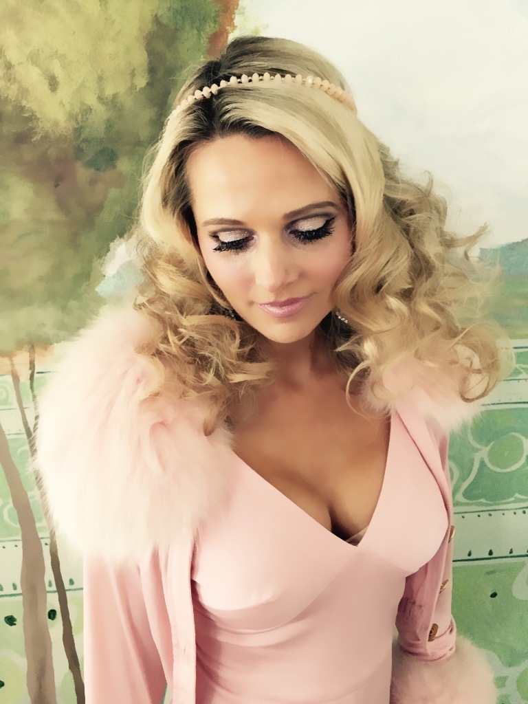 Nicole Palermo Beauty/Photography/wardrobe styling