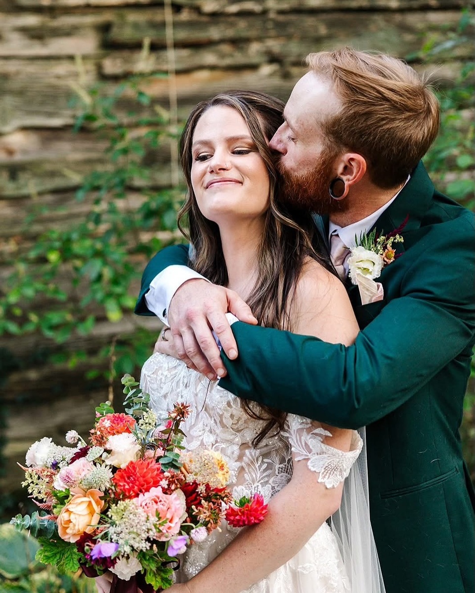 Nicole Palermo Beauty/Bianca Ascenzi Bridal Hair/Instagram Tpoz photography