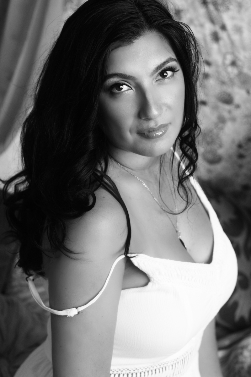 Nicole Palermo Beauty/Photography/wardrobe styling