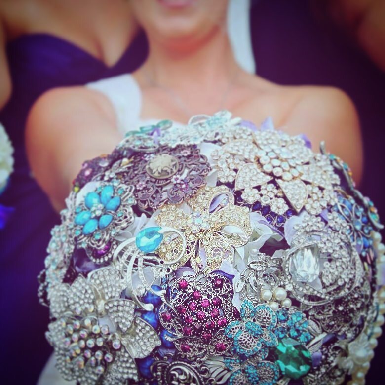 #ludic #ludicevents #brooch #broochbouquet #wedding #weddingplanner #ctweddingplanner #mdweddingplanner #bewed #theknotpro #love