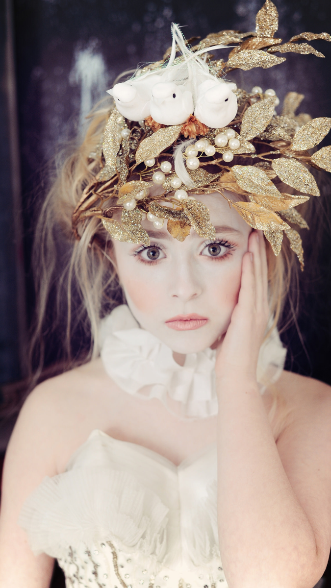 Nicole Palermo Beauty/Alana Beall Photography/set