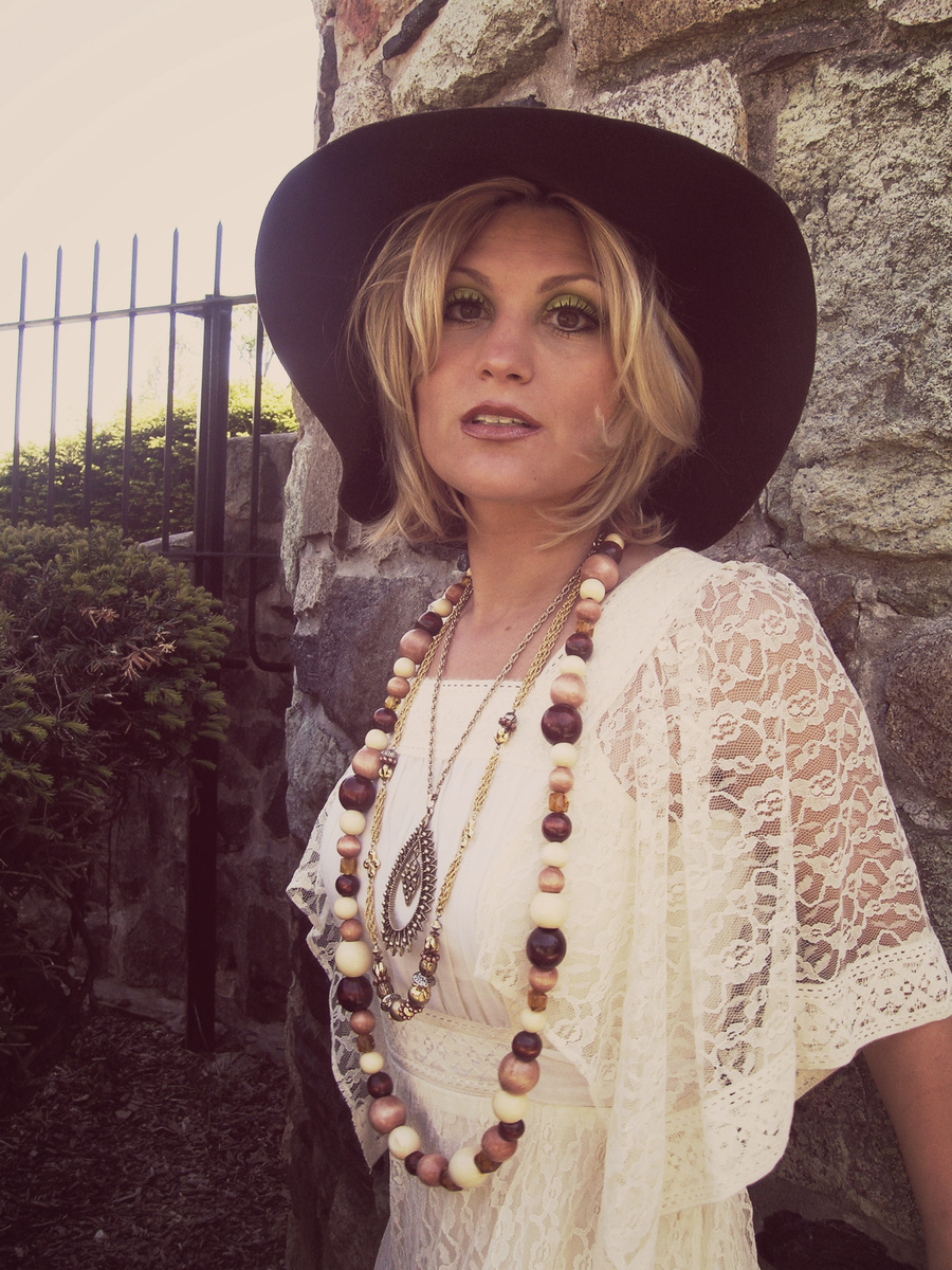 Nicole Palermo Beauty/Photography/wardrobe styling