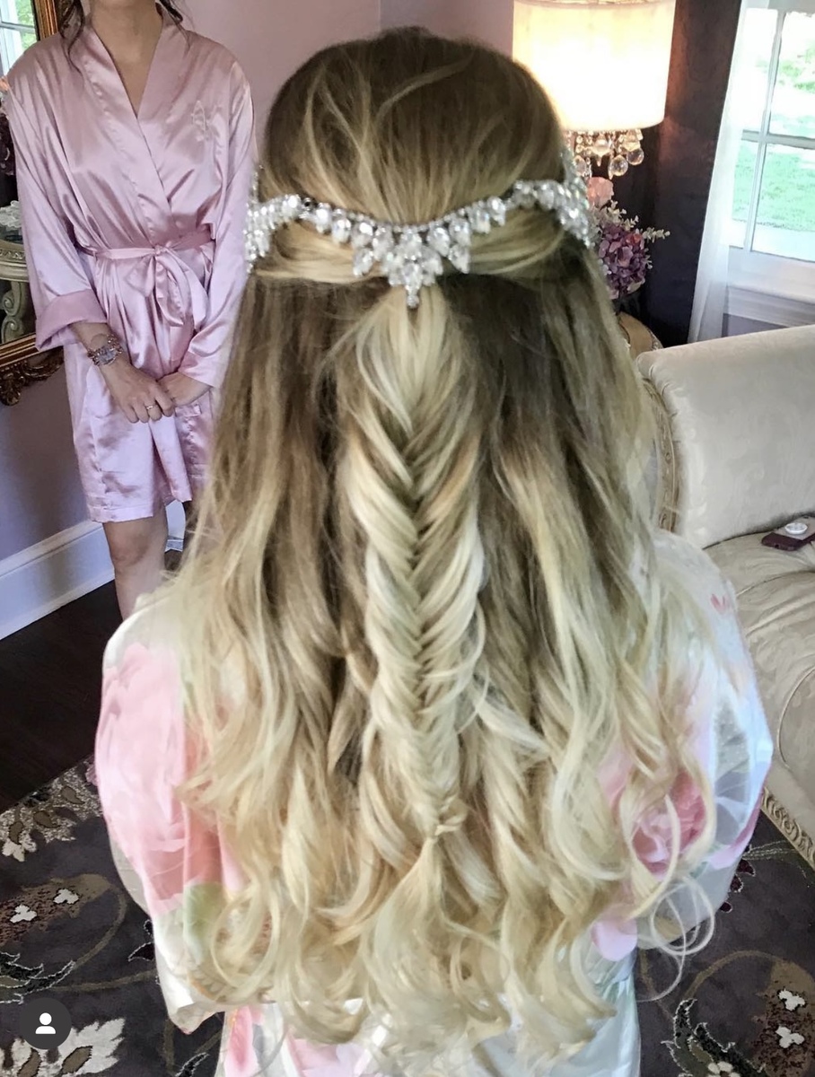 http://www.baltimorebridalhair.com/