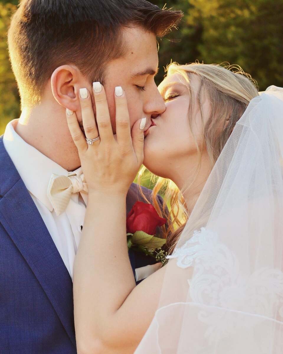 Nicole Palermo Beauty/Kimi Collins Bridal Hair/Trusty Photography