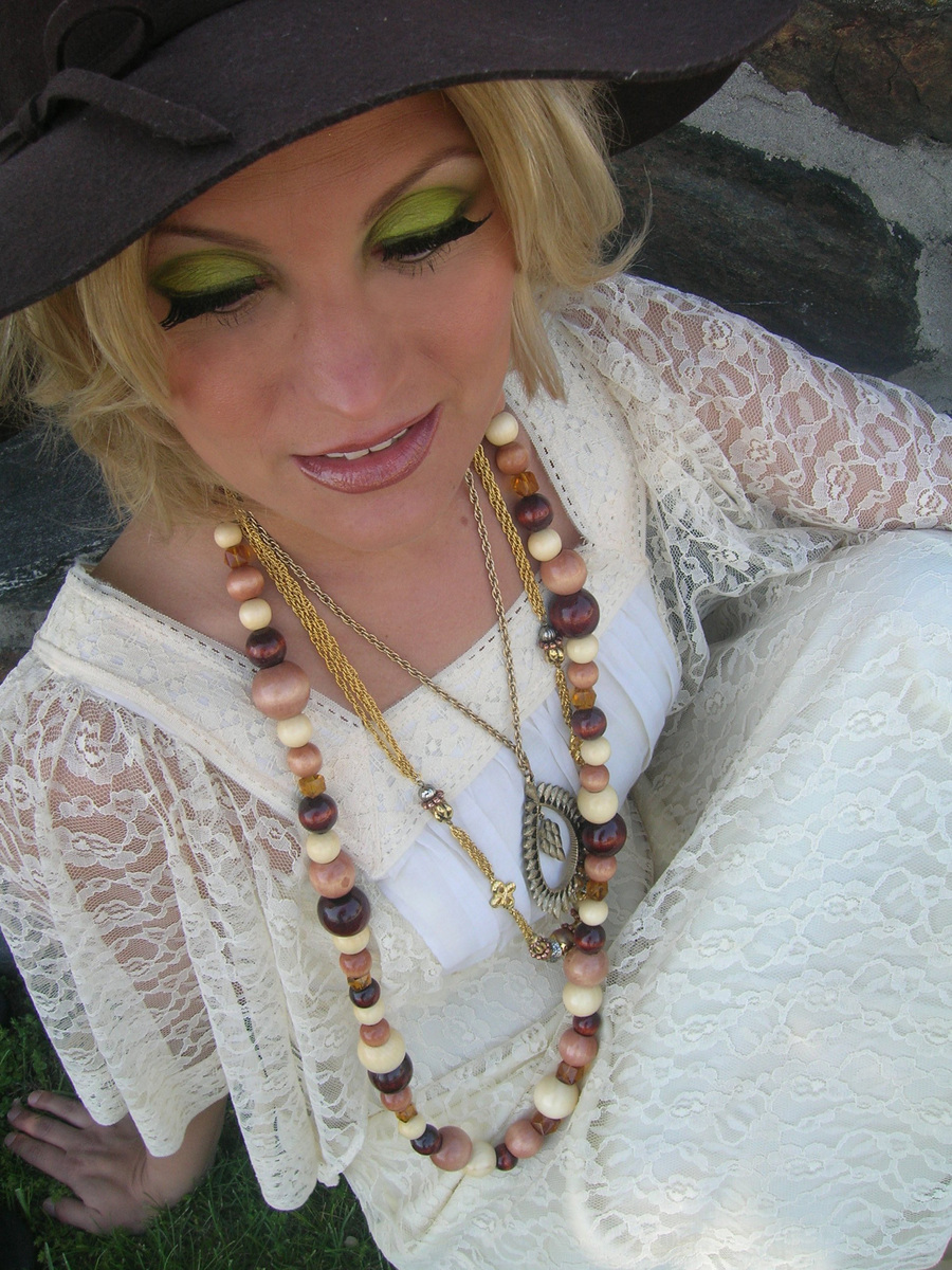 Nicole Palermo Beauty/Photography/wardrobe styling